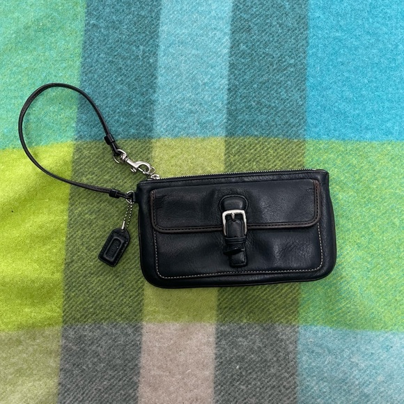 Vintage COACH Soho Black Leather Wristlet - Picture 1 of 5